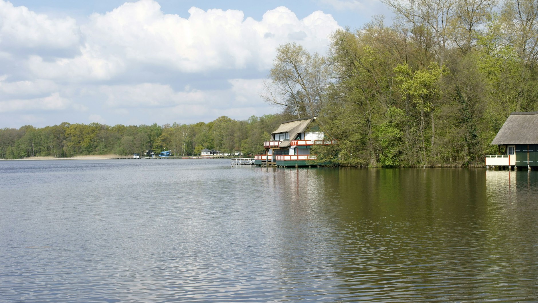 Im Klempowsee in Brandenburg ist am Dienstagabend ein Mädchen ertrunken.