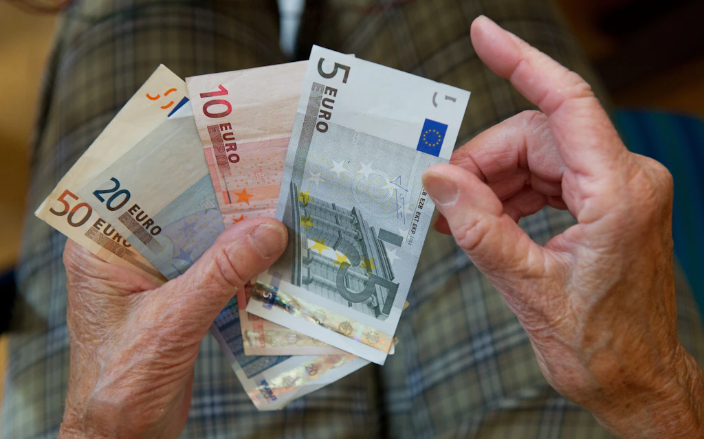 DDR-Zusatzrenten: Sozialverband fordert mehr Geld für Härtefallfonds