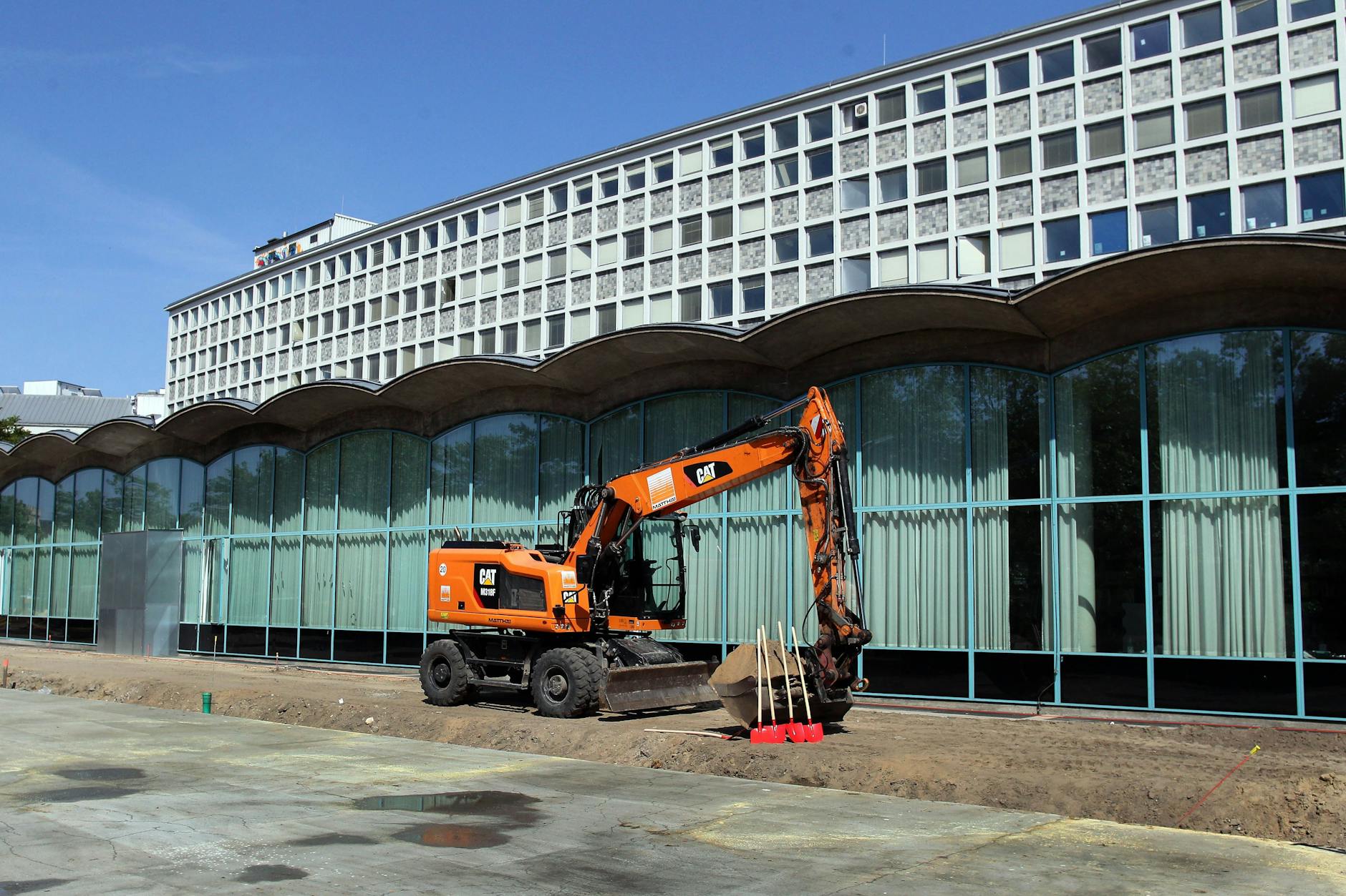 Das Fundament für die provisorische Erweiterung der Amerika-Gedenkbibliothek ist schon fertig.
