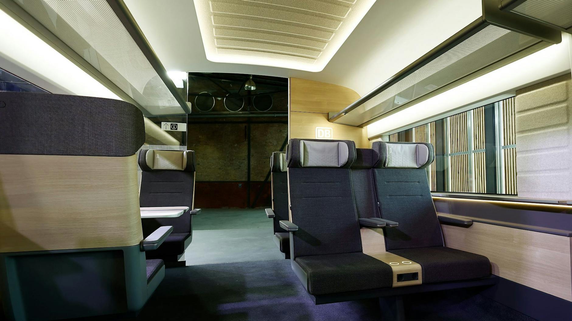 Neue Sitze und Farben im Innenraum.