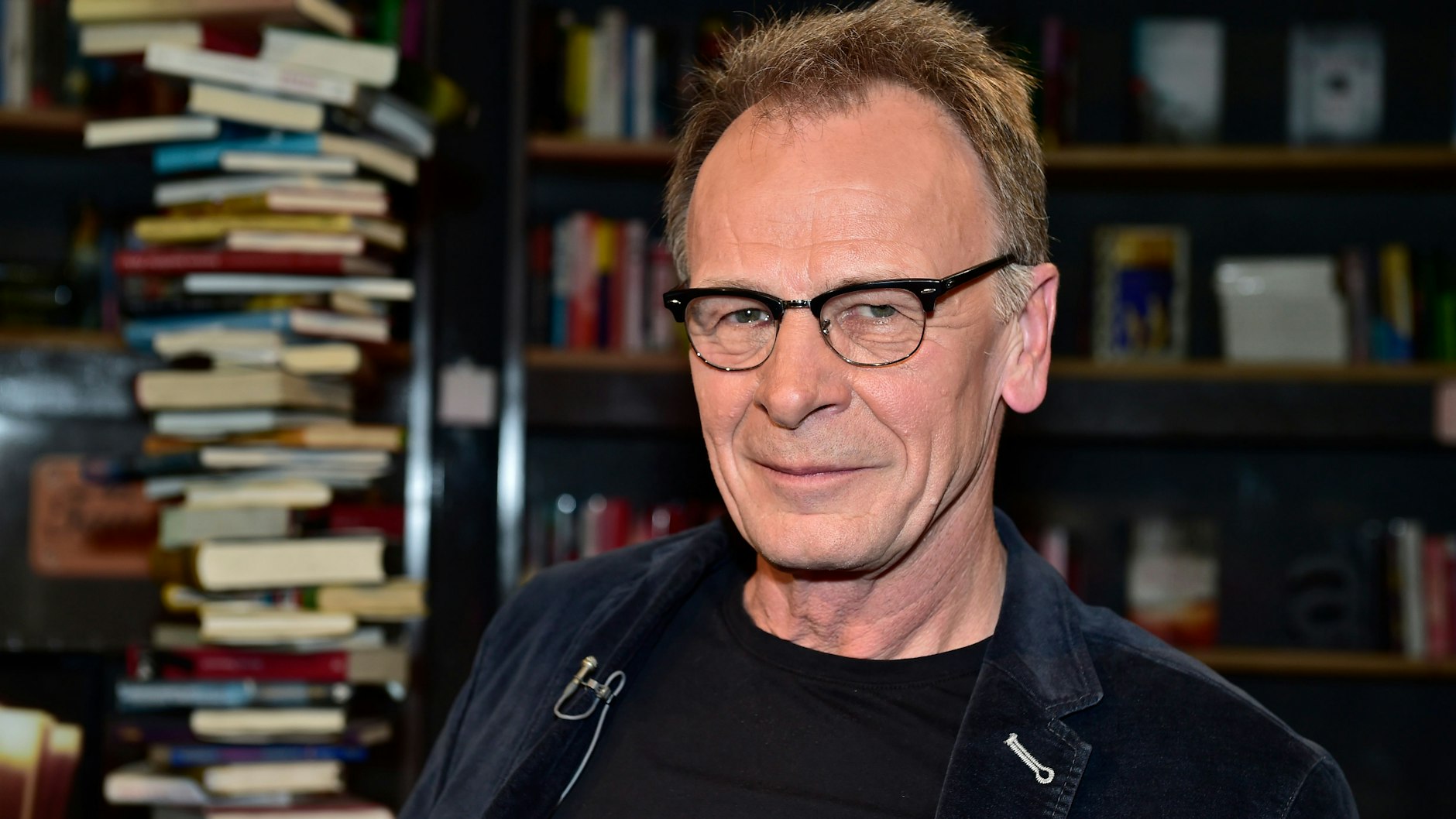 PEN-Präsident Josef Haslinger bereut seine Rücktrittsforderung gegen Deniz Yücel und beerbt ihn um sein Amt.