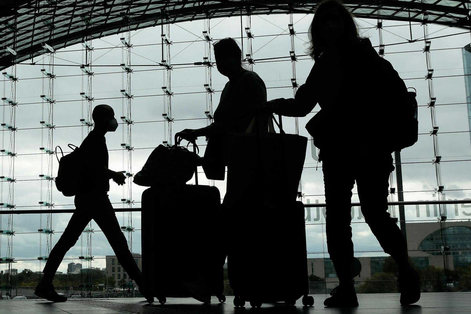 Na, rechtzeitig gebucht? Sonst wird die Reise mit der DB ein kleines Vermögen kosten.