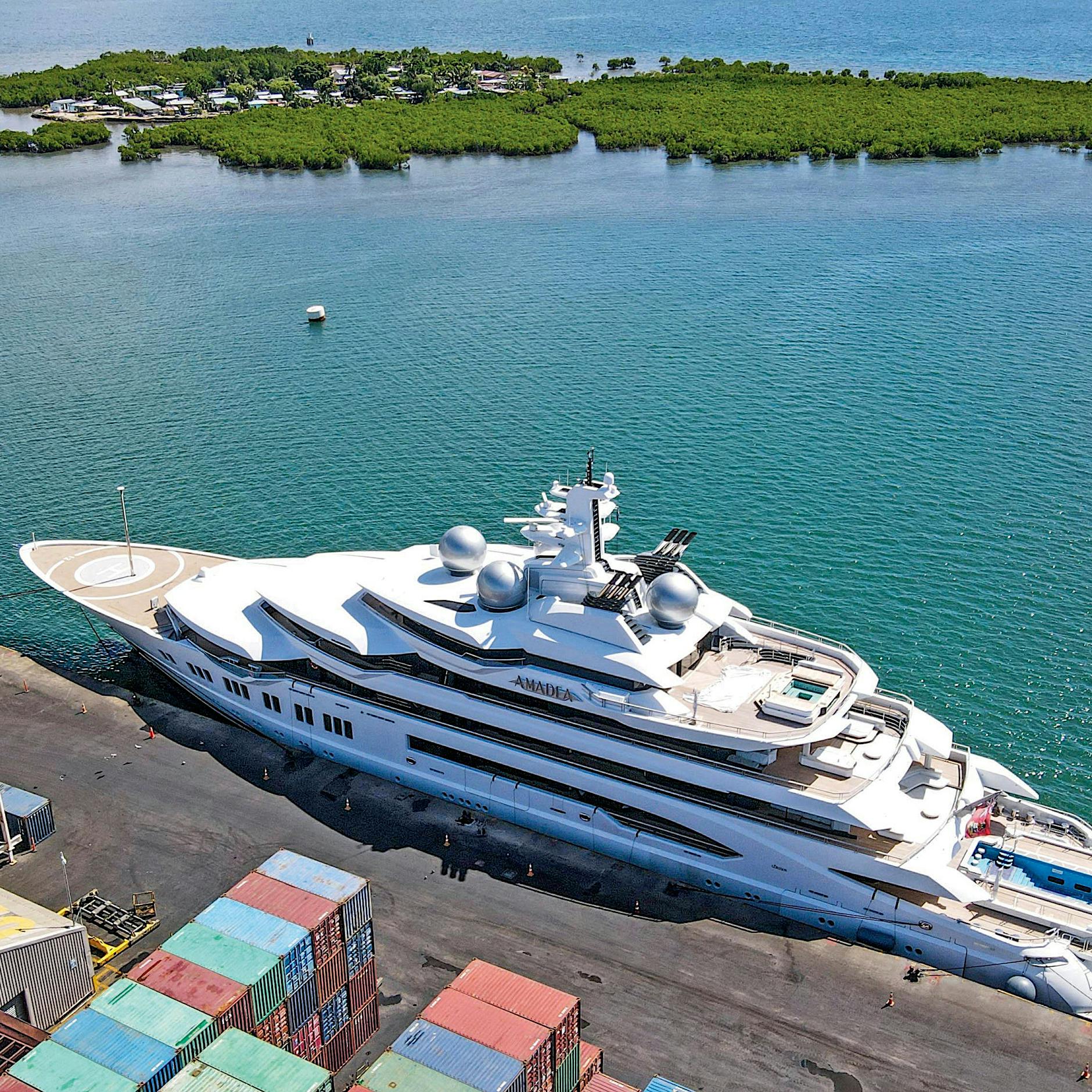 Sanktionen: Wie russische Jachten von der Bildfläche verschwinden