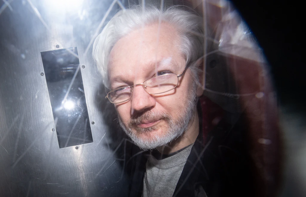 Der Fall Assange: Bundesregierung interessiert sich nicht für Pressfreiheit