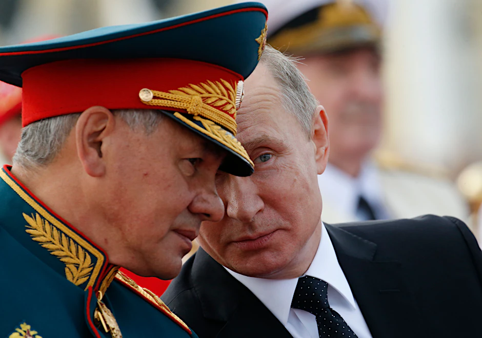 Der russische Verteidigungsminister Sergei&nbsp;Schoigu und Russlands Präsident Wladimir Putin.
