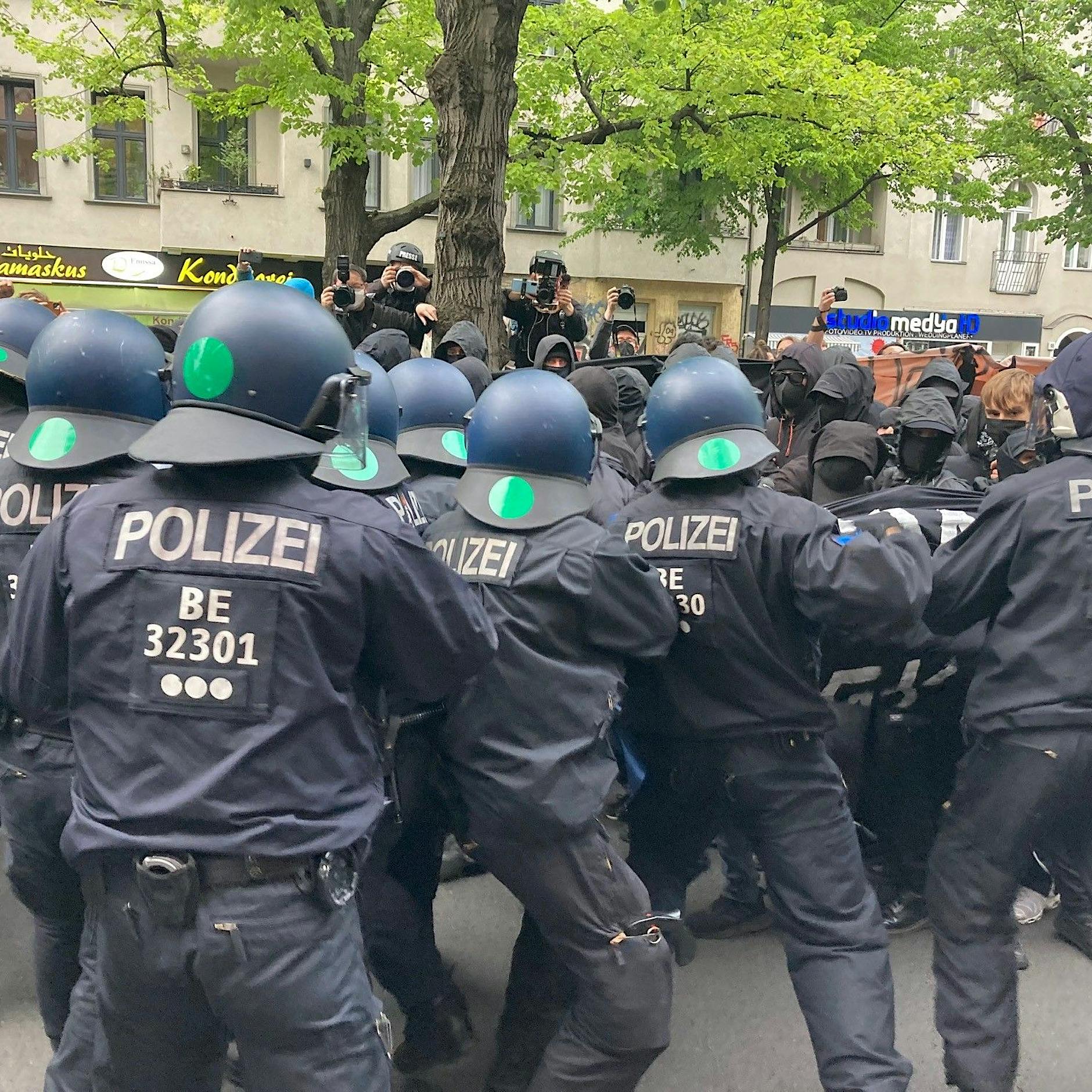 Zu viele Großeinsätze: Berlins Polizisten haben kaum noch Zeit für den Funkwagen