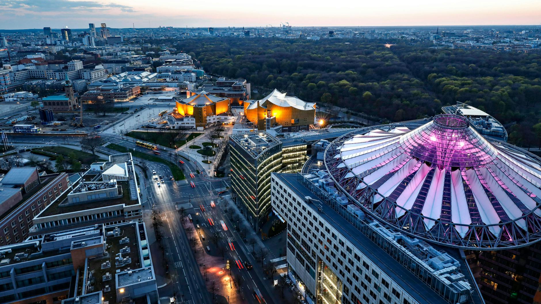 Berlinerinnen und Berliner müssen einen besonders großen Teil ihres Einkommens für Strom und Gas ausgeben (Symbolbild).