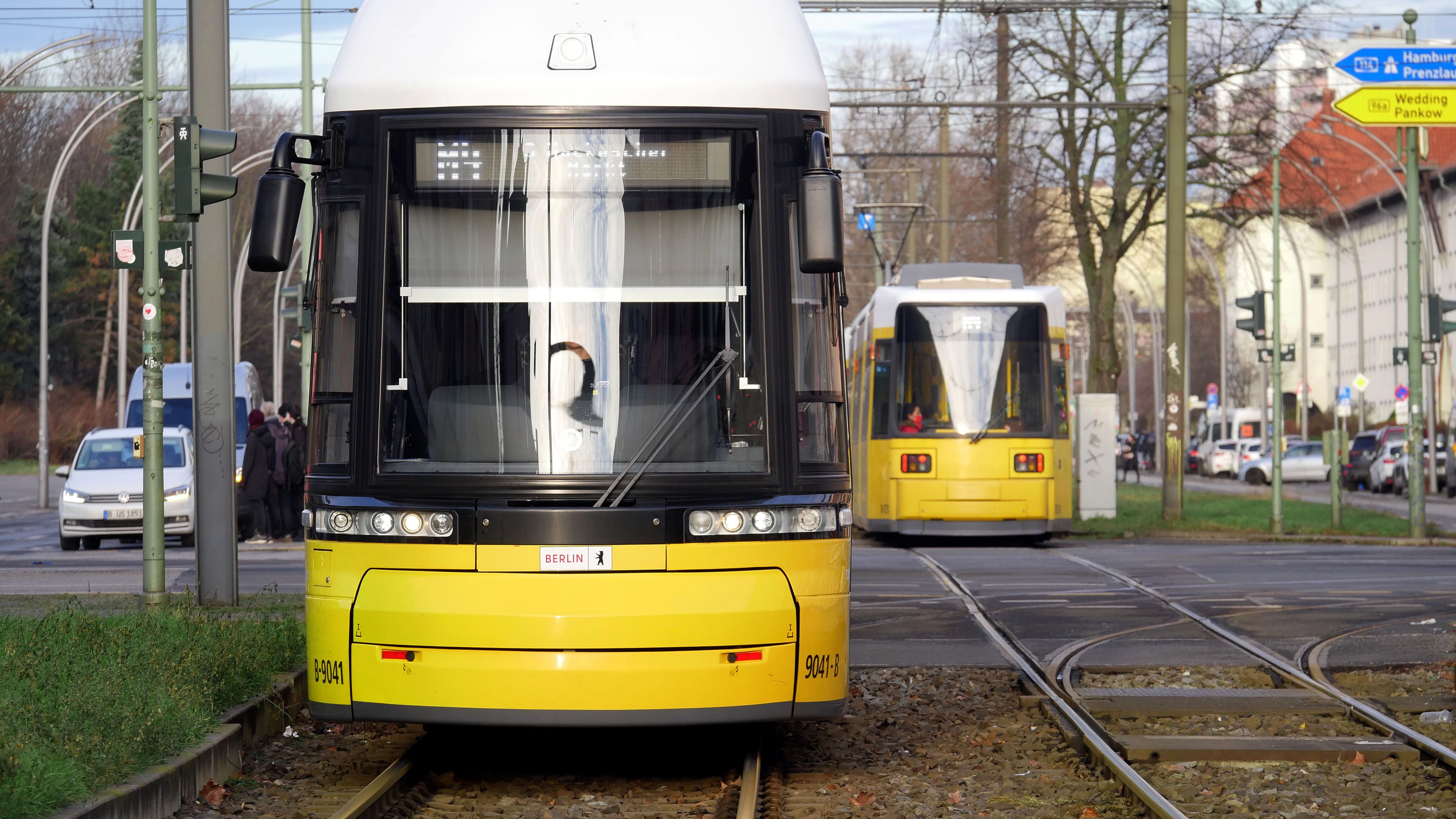 Das 9-Euro-Ticket für Bahn und Bus gibt es ab heute über die App der BVG.