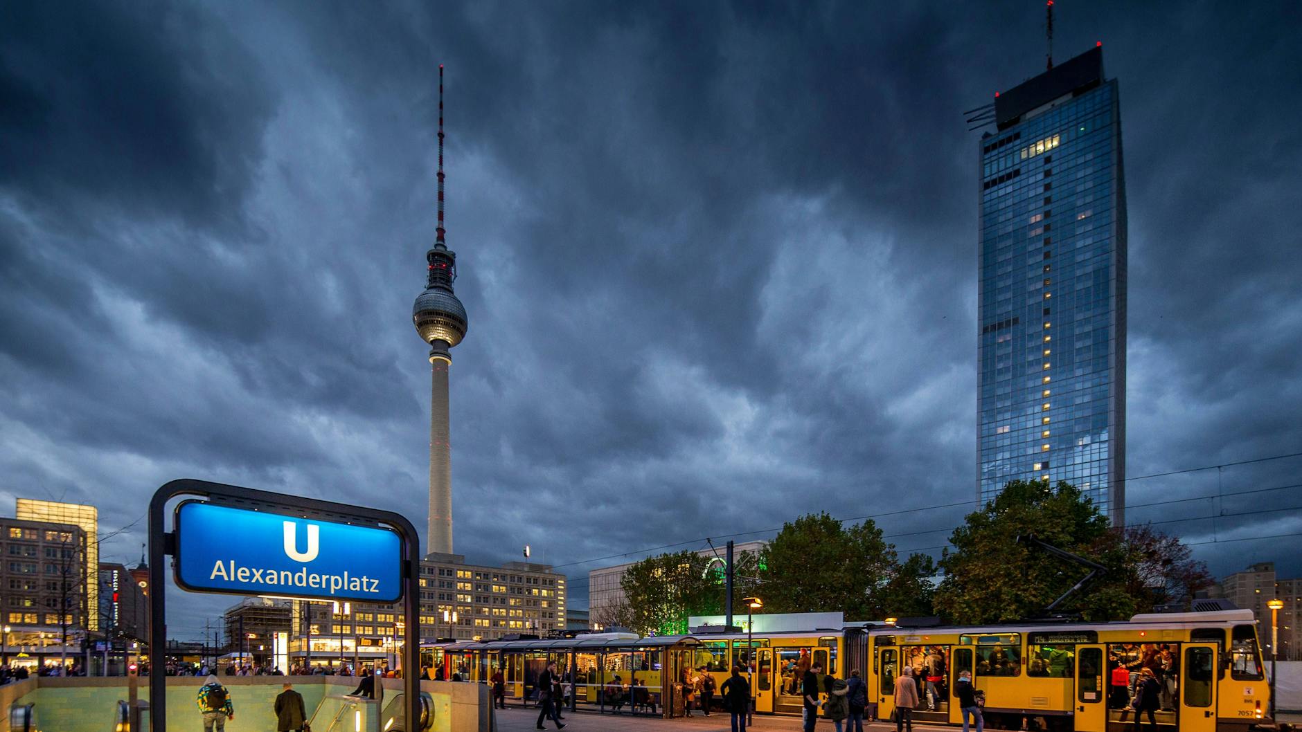 Braut sich in Berlin ein Gewitter an?