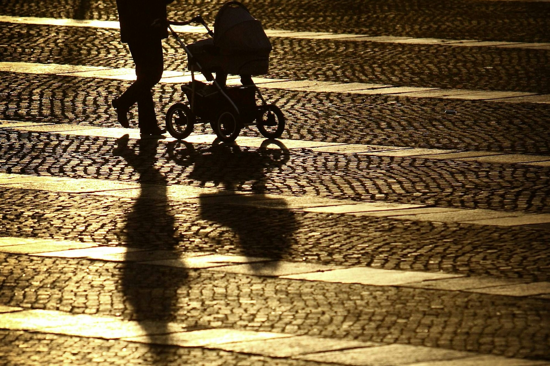 Auch Kinder werden in der Stadt Berlin gestohlen.