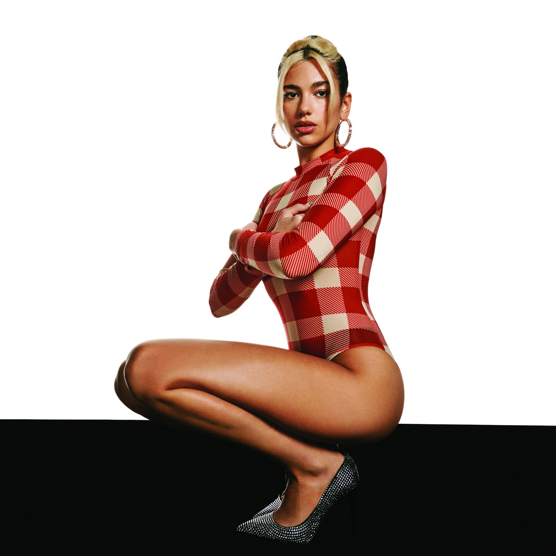 Dua Lipa überlegt, nach Berlin zu ziehen.