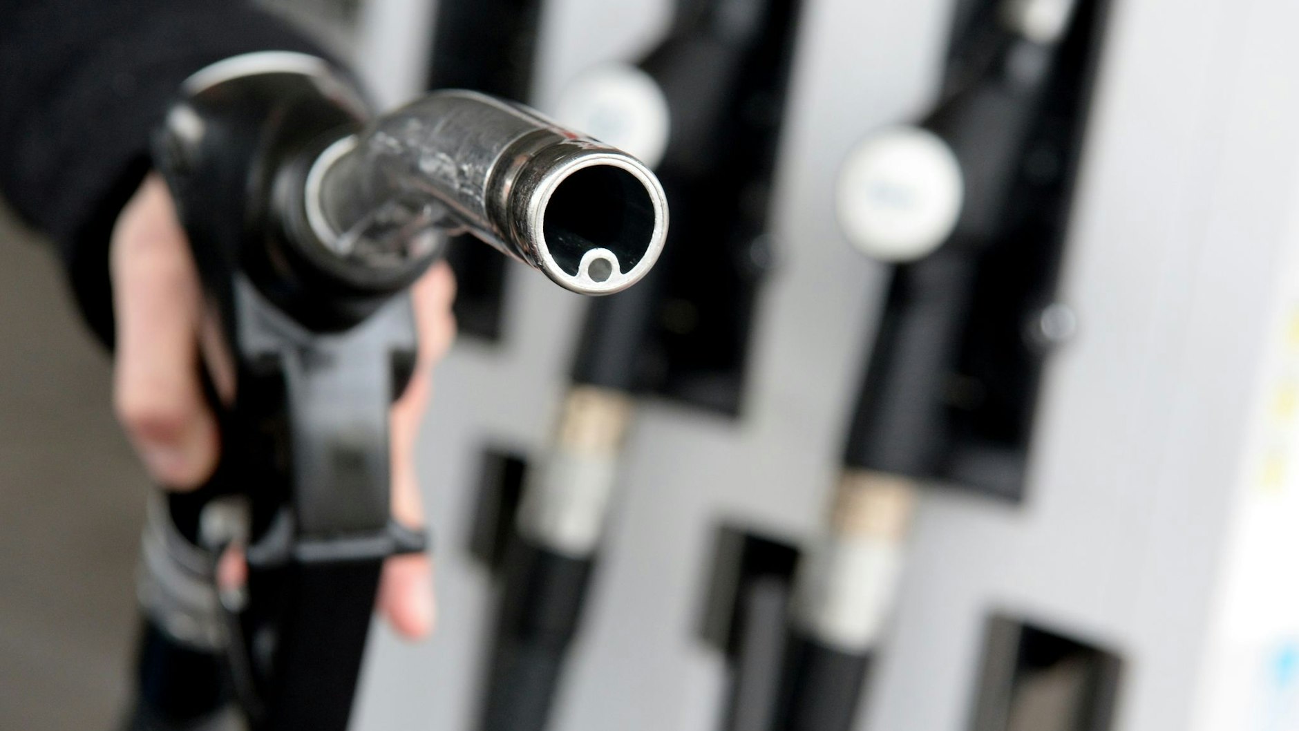 Benzin zu bunkern ist keine gute Idee.