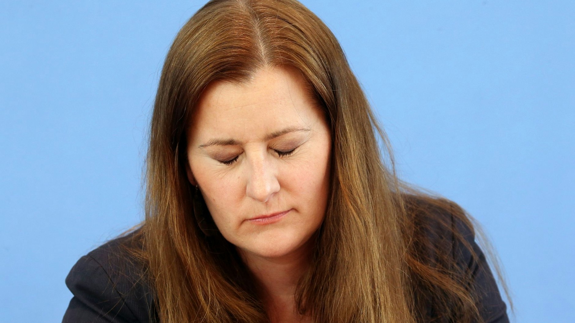 Janine Wissler nach der Niederlage der Linke bei der NRW-Wahl. Im Juni will sie wieder als Parteichefin kandidieren.