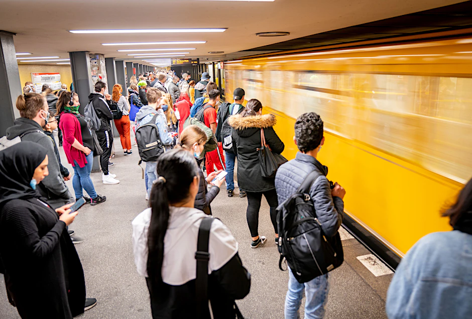 Rassismus-Vorwürfe gegen die BVG: In der U2 soll es zu einer unschönen Szene gekommen sein (Symbolbild).
