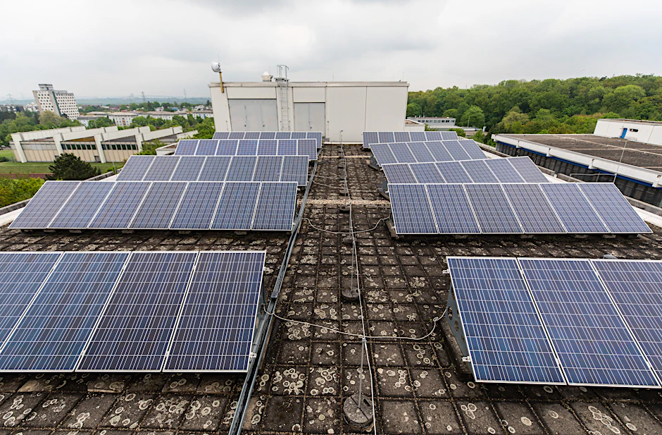 Müssen schneller ans Netz: Photovoltaik-Anlagen.