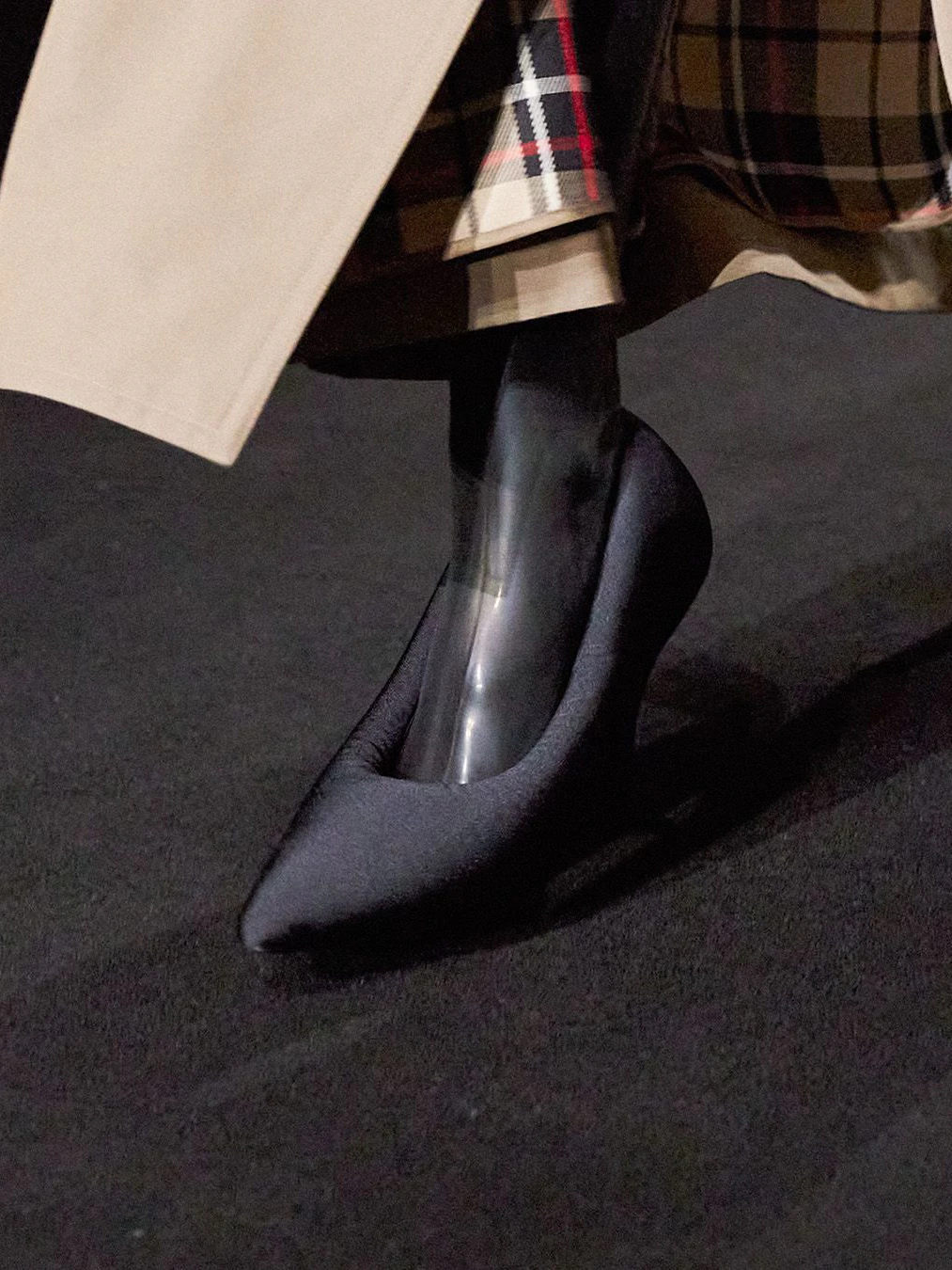 Der neue&nbsp; Balenciaga-Pump: Die Schuhe von Minnie Mouse?