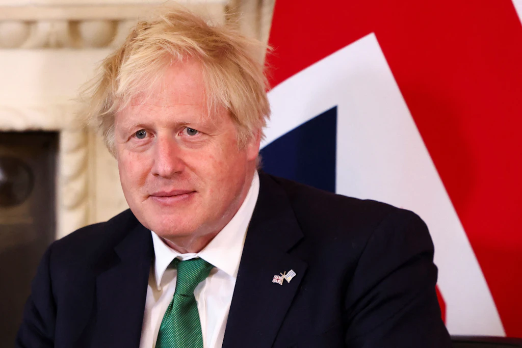 „Partygate“: Neue brisante Fotos belasten Boris Johnson