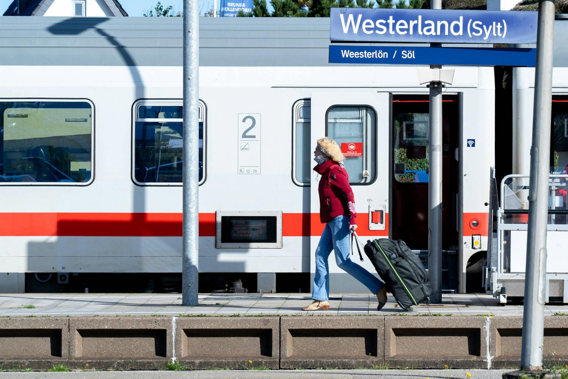 Westerland, alles aussteigen! Ein Intercity ist in der Sylter Inselhauptstadt eingetroffen.