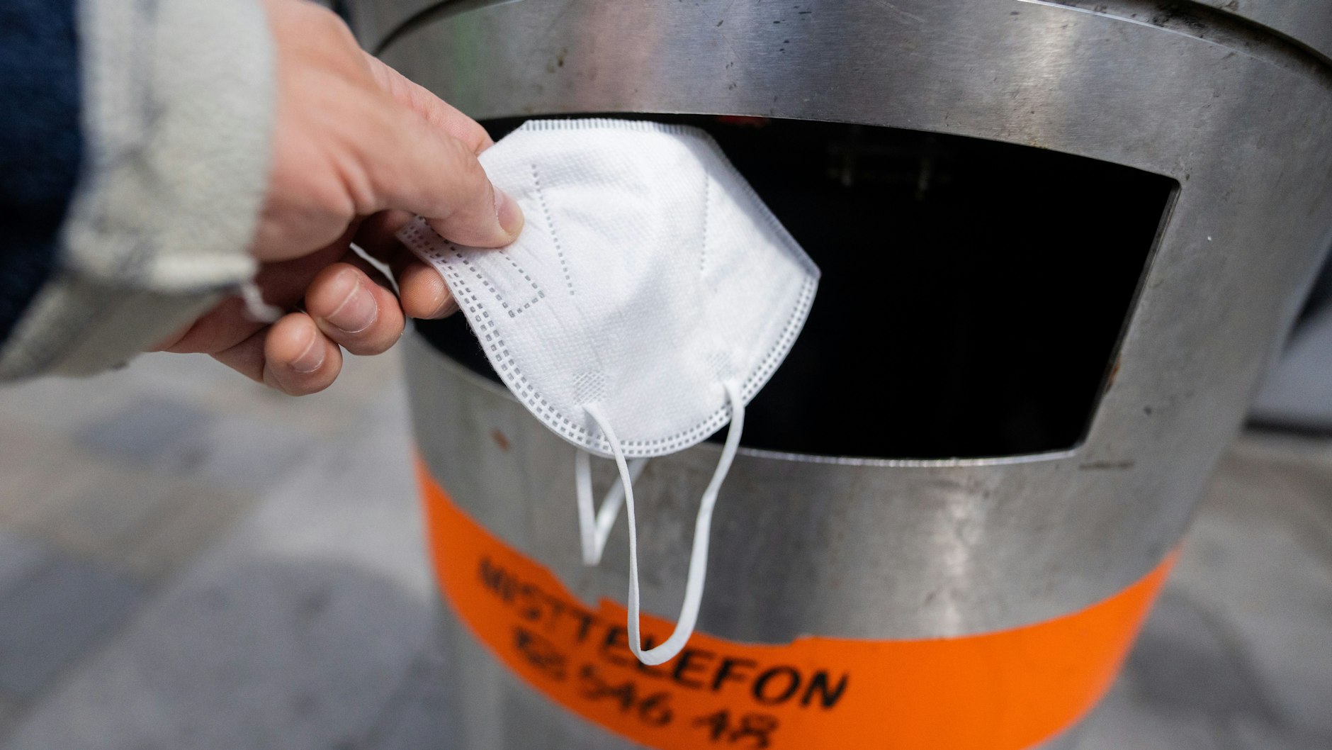 In Österreich wird die Maskenpflicht für drei Monate weitgehend aufgehoben. Eine Ausnahme gibt es in Wien.