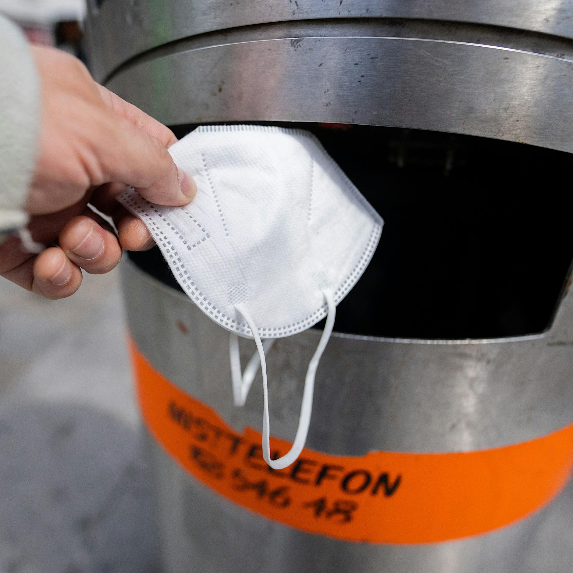 Österreich: Maskenpflicht in Supermärkten, Bussen und Bahnen fällt