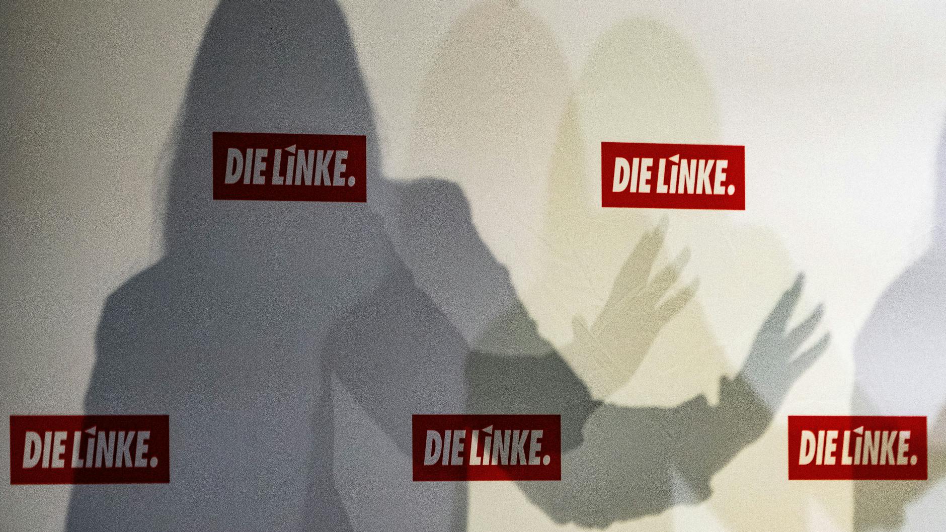 Wer werden die neuen Parteivorsitzenden der Linken? Darüber stimmt der Parteitag in Erfurt ab.