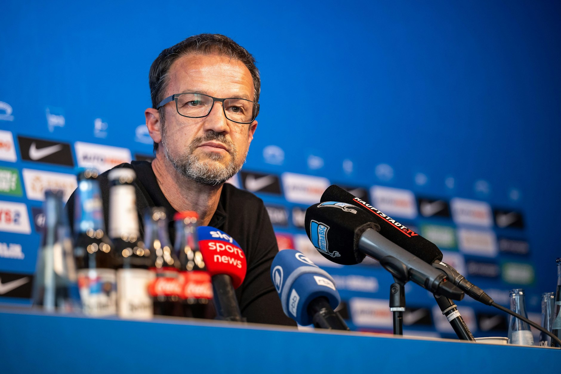 Herthas Manager Fredi Bobic stellte sich Dienstag geduldig den Fragen der Journalisten.