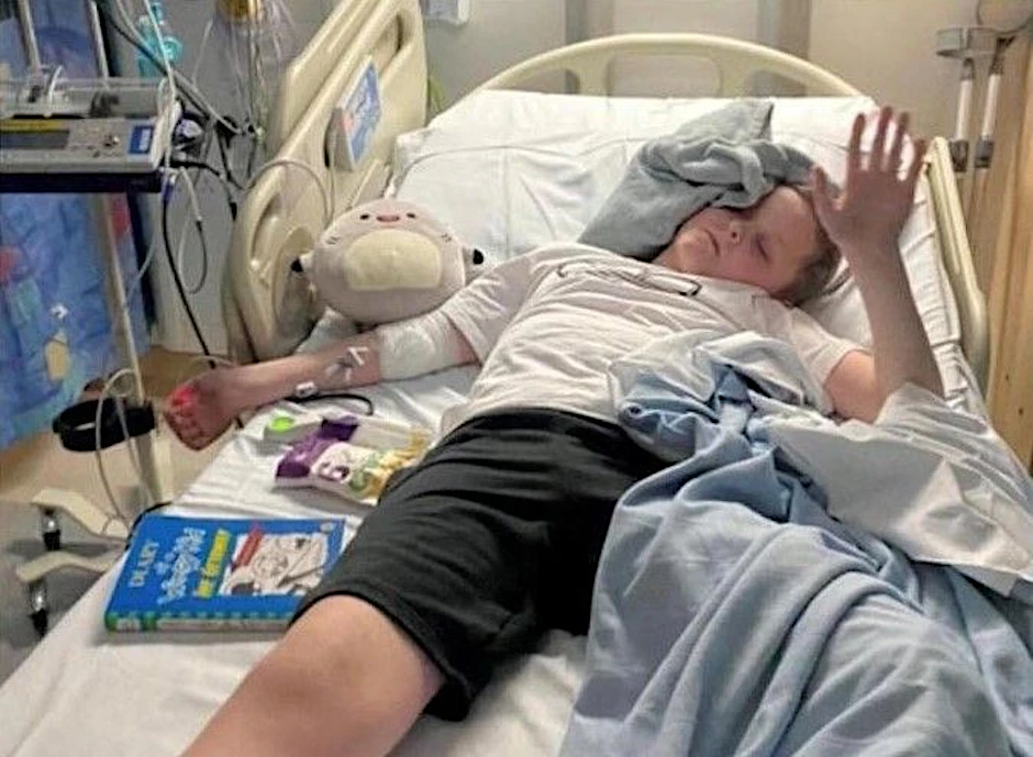 Der 10-jährige Dillon leidet unter unerträglichen Schmerzen.