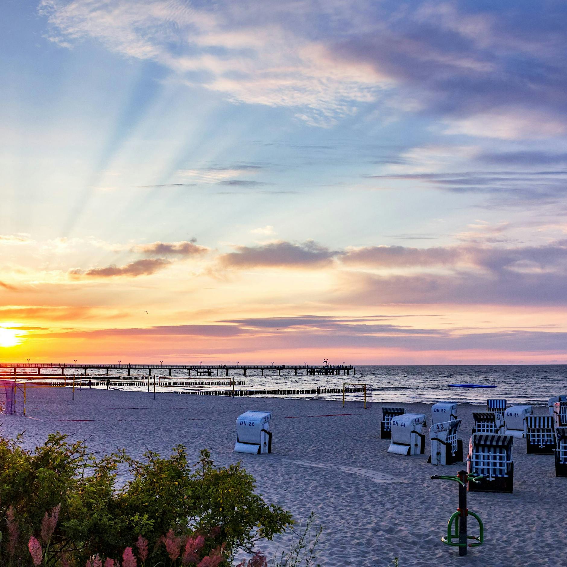 Umfrage: Großteil schränkt sich wegen hoher Preise beim Urlaub ein