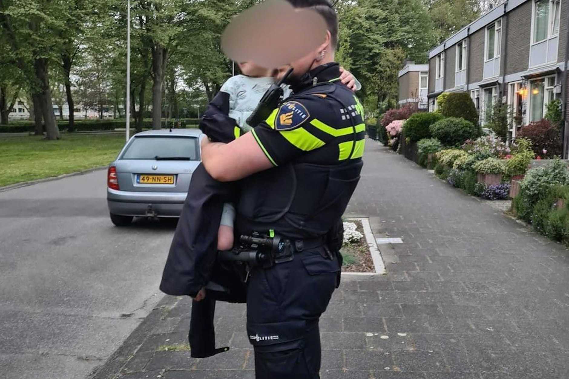 Der kleine konnte ohne Verletzungen zur Station gebracht werden.