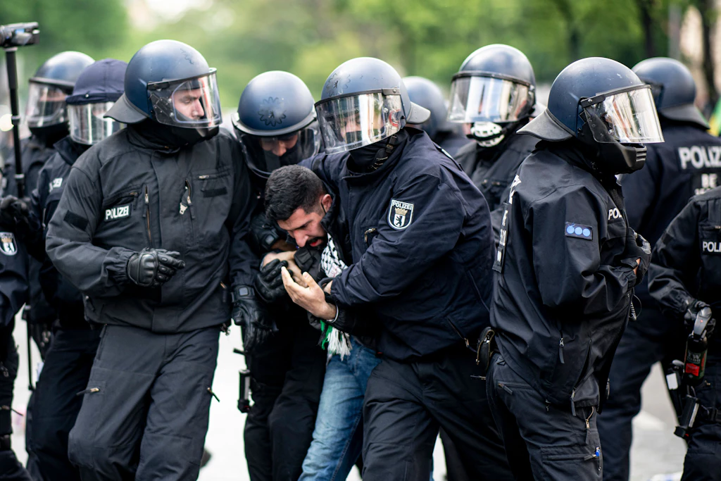 Antisemitismus: Polizisten rieten Angegriffenen, jüdische Symbole abzulegen