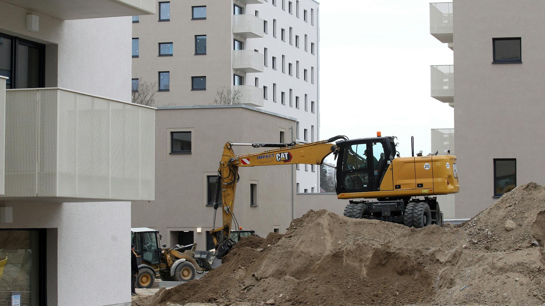 Baugenehmigungen sollen künftig schneller erteilt werden. Im Bild: ein Neubau der Wohnungsbaugesellschaft Degewo in Marzahn.