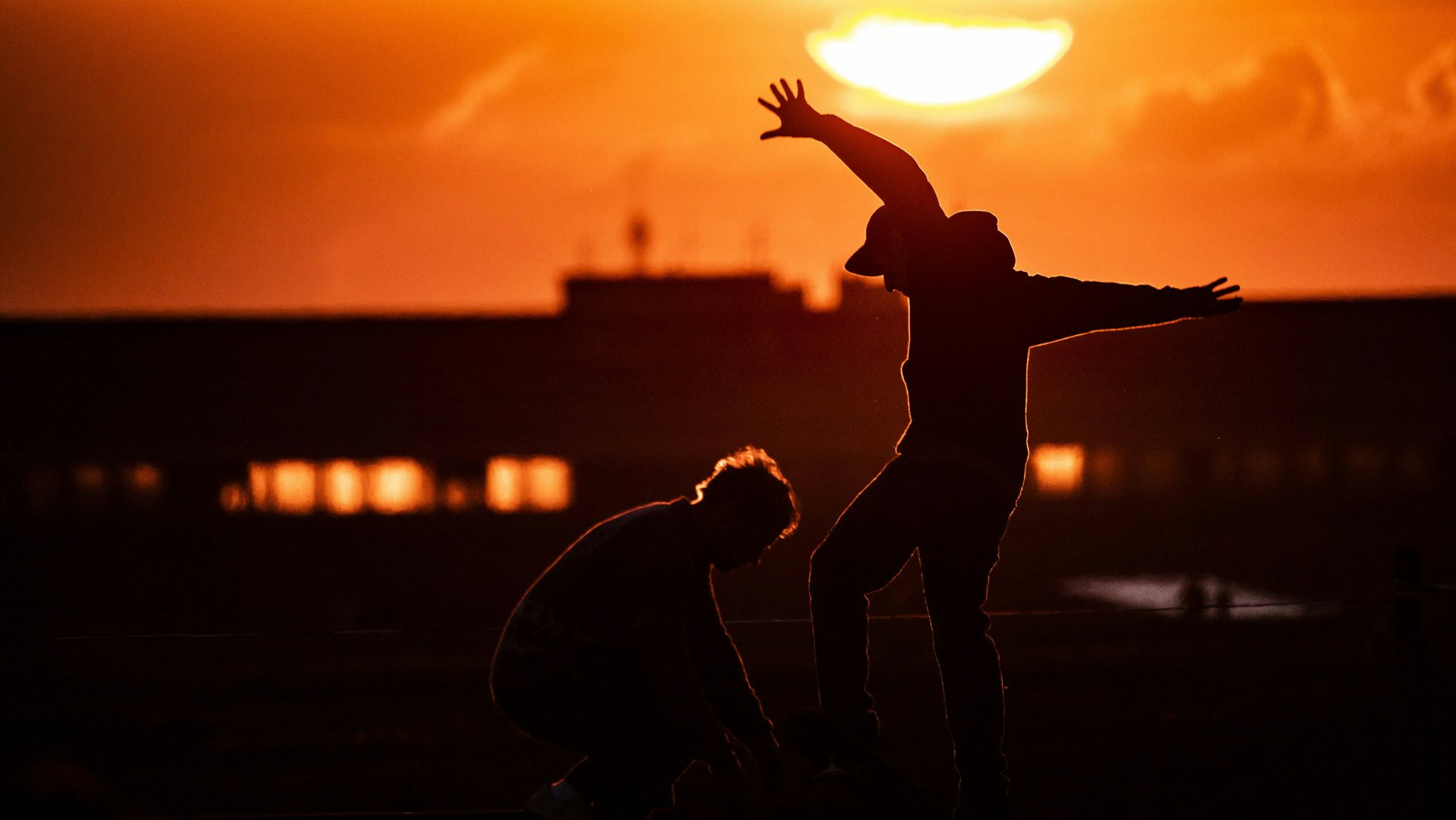 Nicht nur für Skater ein Traum: Das Tempelhofer Feld ist ein Sehnsuchtsort für alle Großstädter und Großstädterinnen.