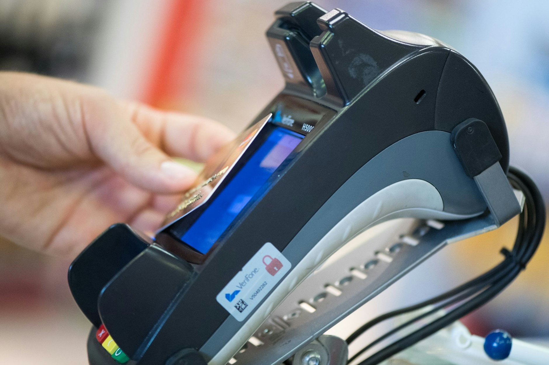 Bei der Abrechnung mit Giro- und Kreditkarten gibt es bundesweit Probleme.