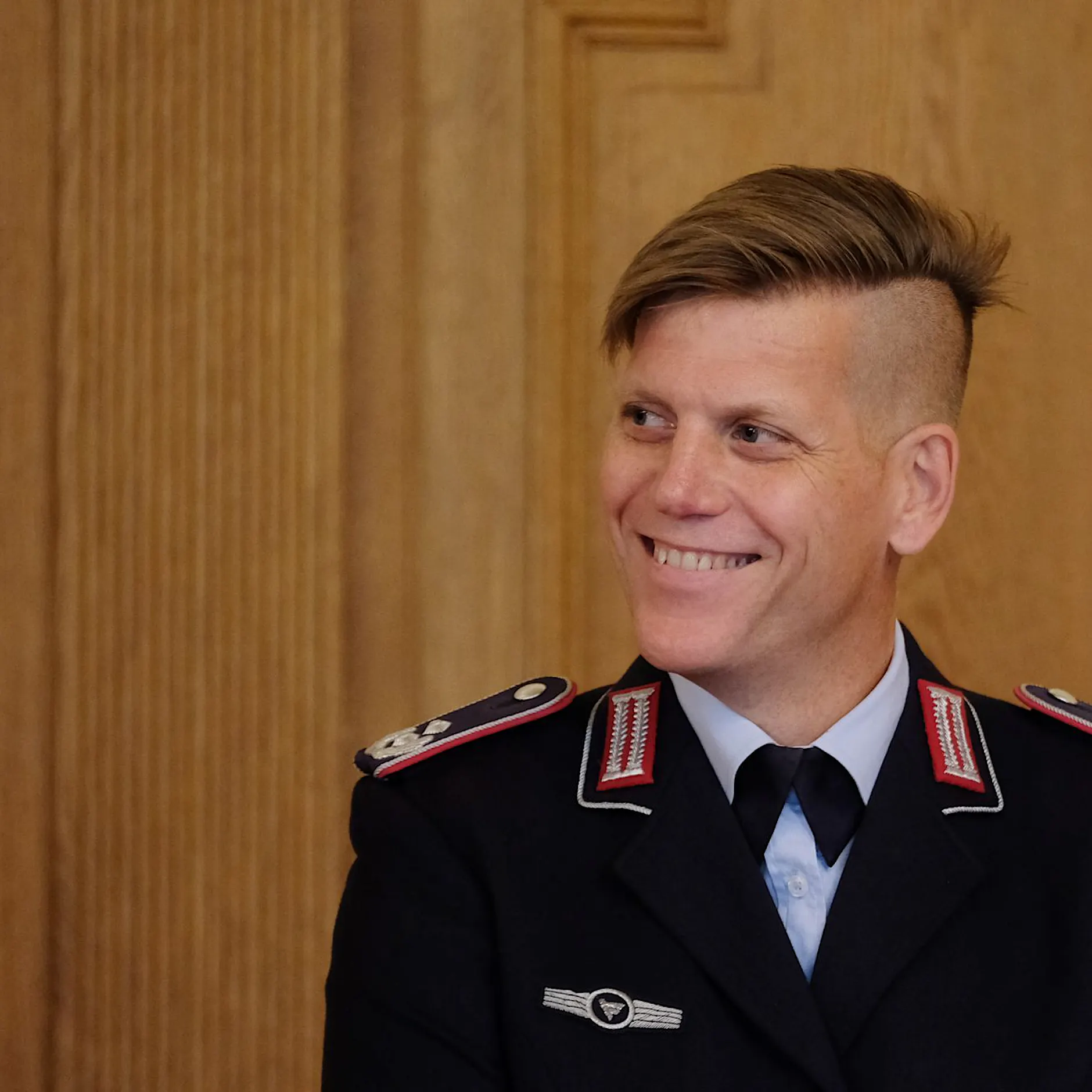 Bundeswehr-Soldatin darf auf Tinder nicht zu freizügig sein