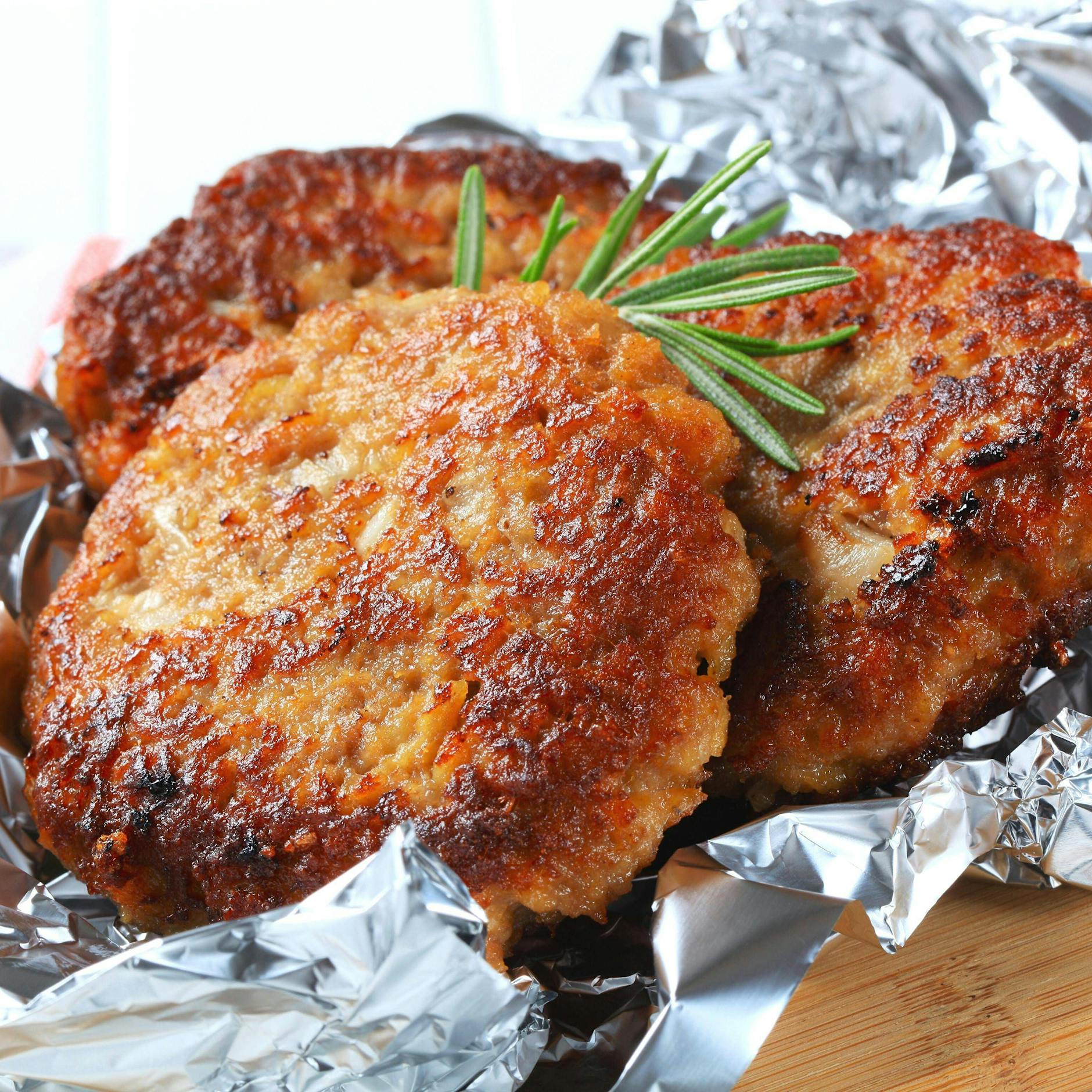 Probieren Sie doch mal Blumenkohl-Frikadellen – so einfach, so lecker und richtig schnell gemacht!