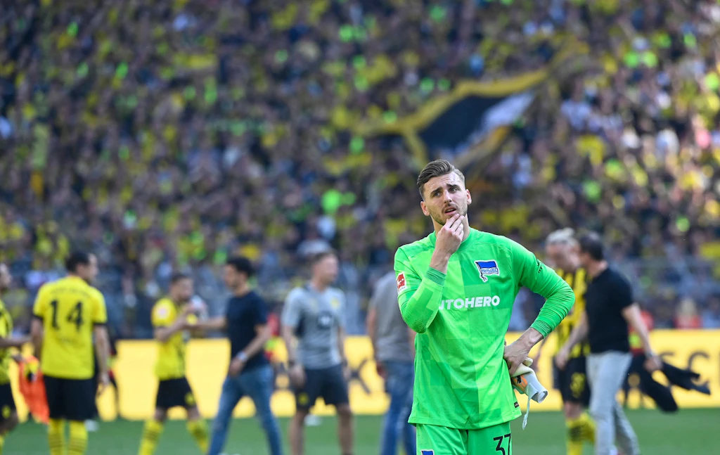 Also doch! Herthas Sensationskeeper Marcel Lotka wechselt zum BVB
