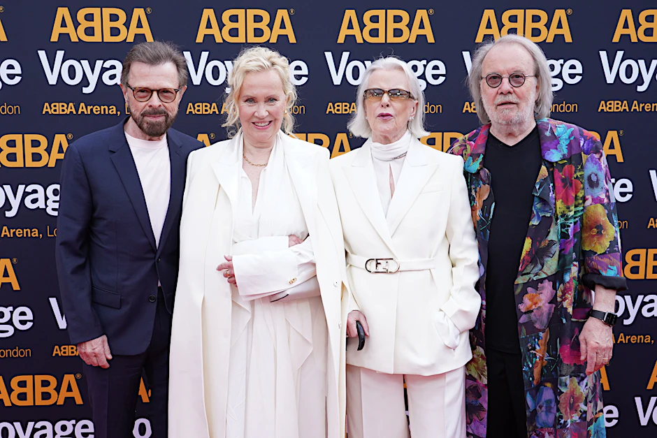 Björn Ulvaeus (l-r), Agnetha Fältskog, Anni-Frid Lyngstad und Benny Andersson - die Mitglieder der schwedischen Popgruppe Abba: Alle vier kamen zur Premiere der Abba-Show «Voyage» in der ABBA-Arena im Queen Elizabeth Olympic Park in London.