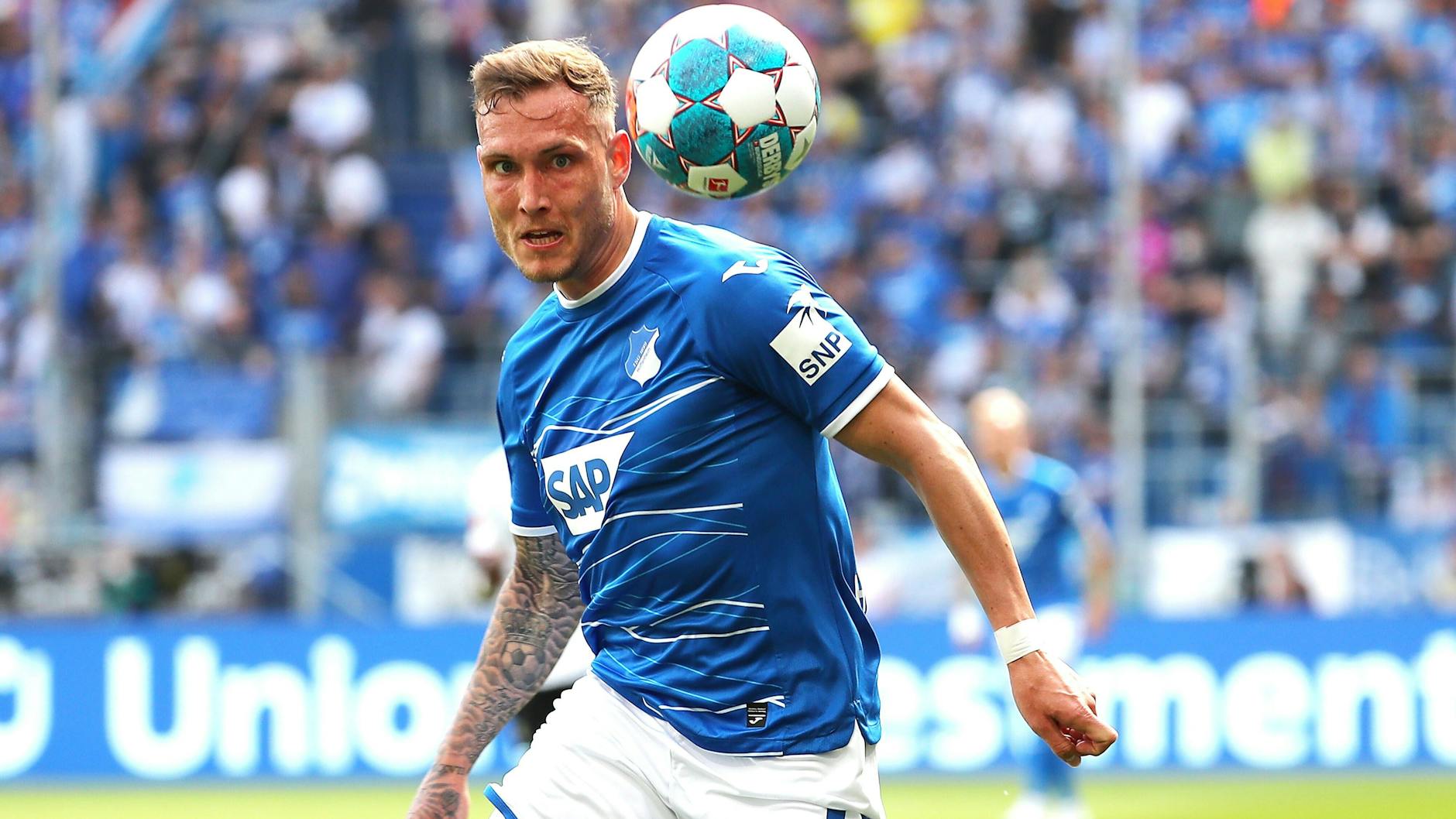 Hoffenheims David Raum spielte eine starke Saison und soll beim BVB auf dem Zettel stehen.