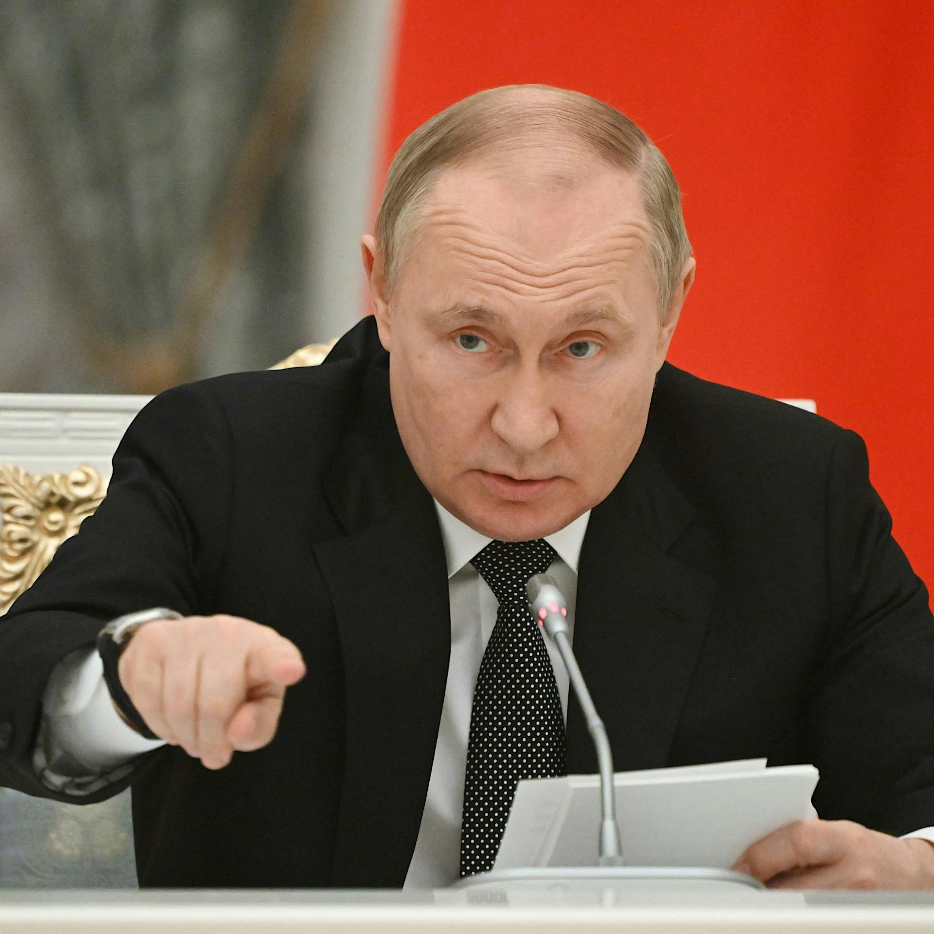 Wenn man Wladimir Putin auf Misserfolge im Krieg anspricht, dreht er durch