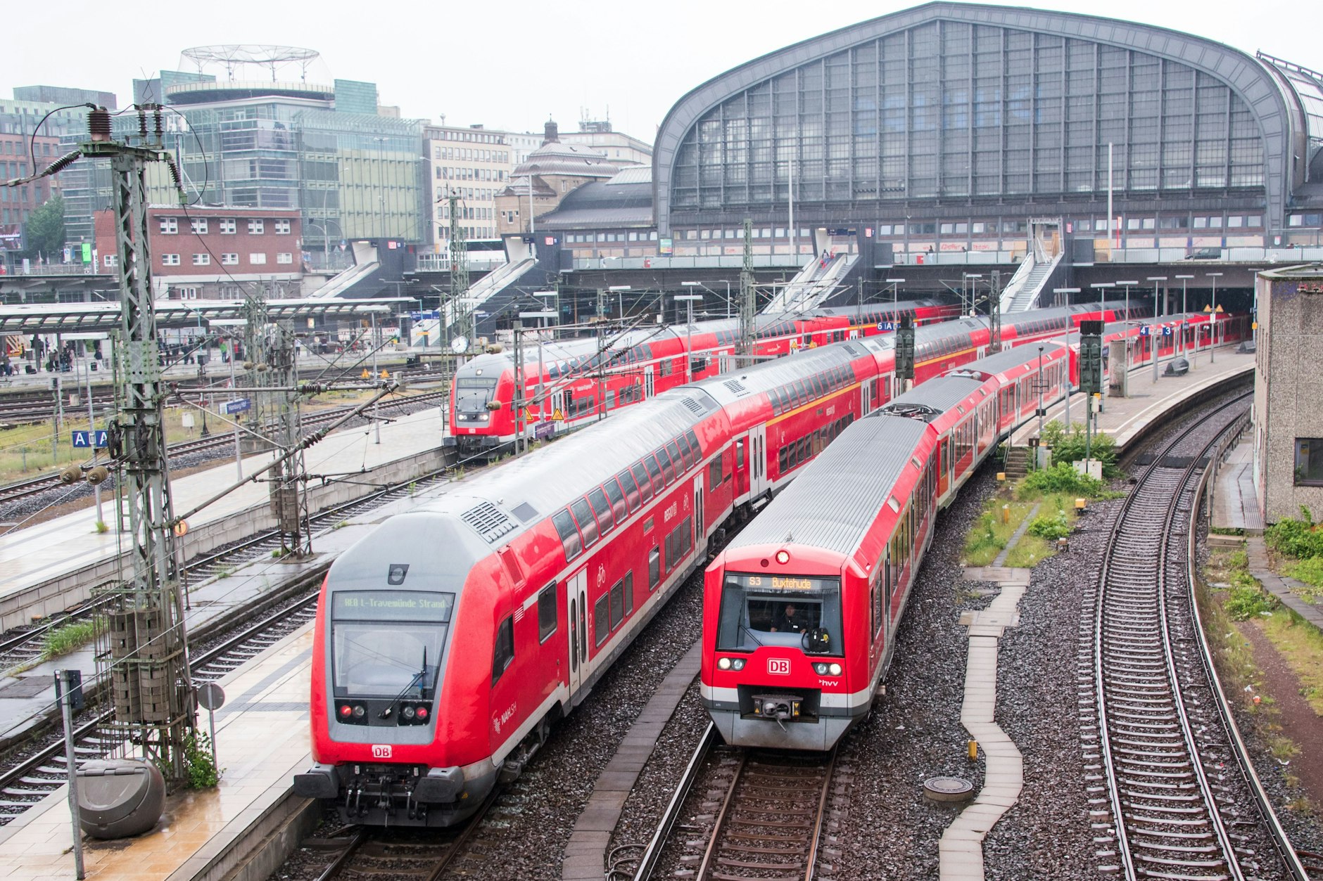 Ab Mittwoch gilt das 9-Euro-Ticket, Pfingsten erwartet die Bahn ein riesiges Reiseaufkommen.