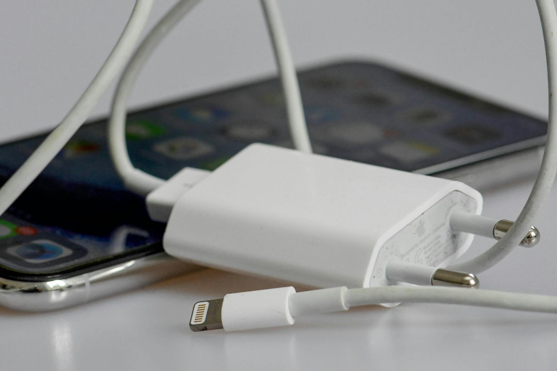 Netzteile im Leerlauf sollen laut EU-Richtlinie auch nur 0,3 Watt verbrauchen.