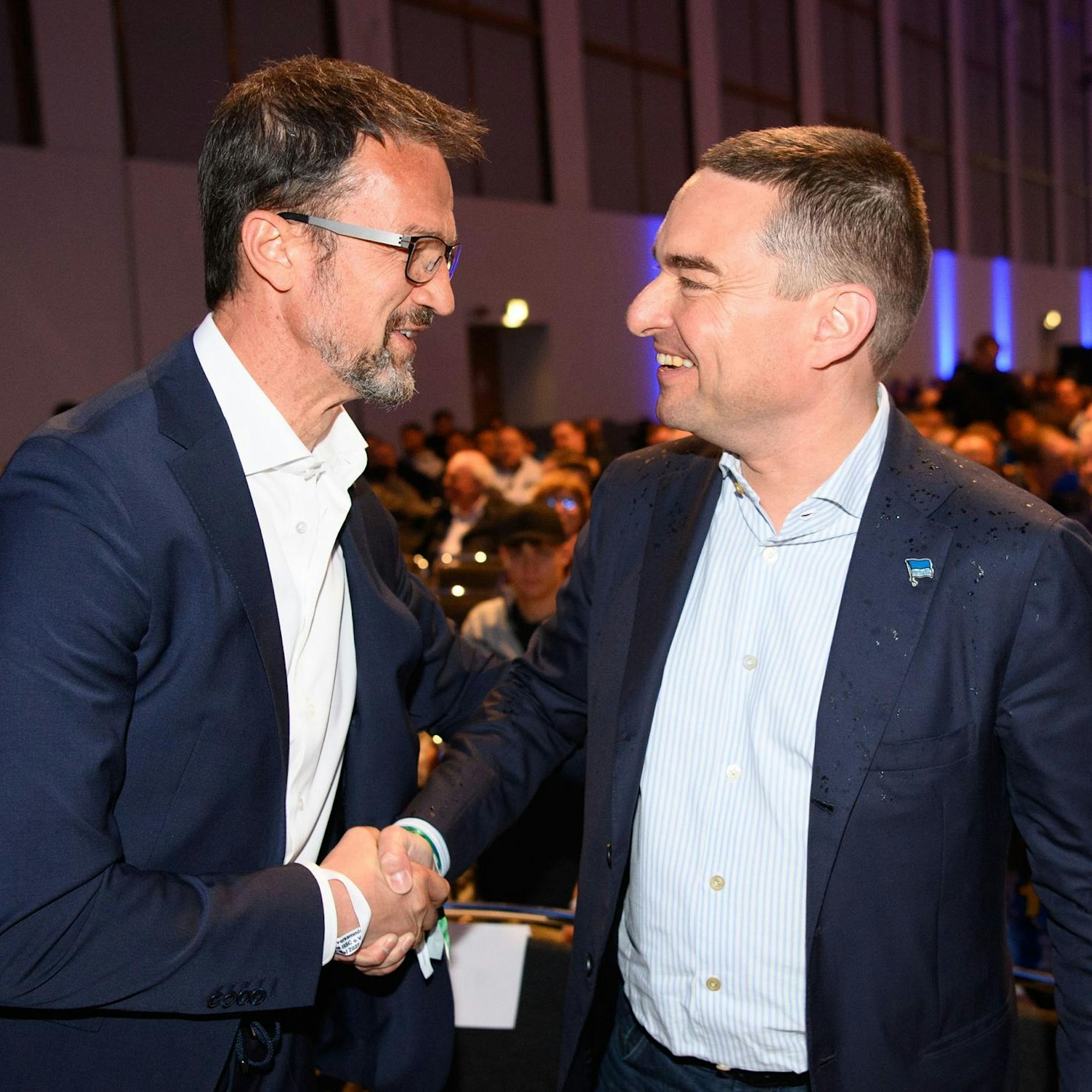 Turbulente Hertha-MV: Sportchef Fredi Bobic gesteht Fehler ein, Investor Lars Windhorst erntet Pfiffe – und überraschend viel Applaus