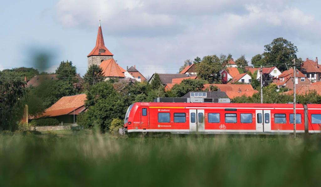 Volle Züge auf Reisen mit 9-Euro-Ticket? Bahn hat „keinen blassen Schimmer“