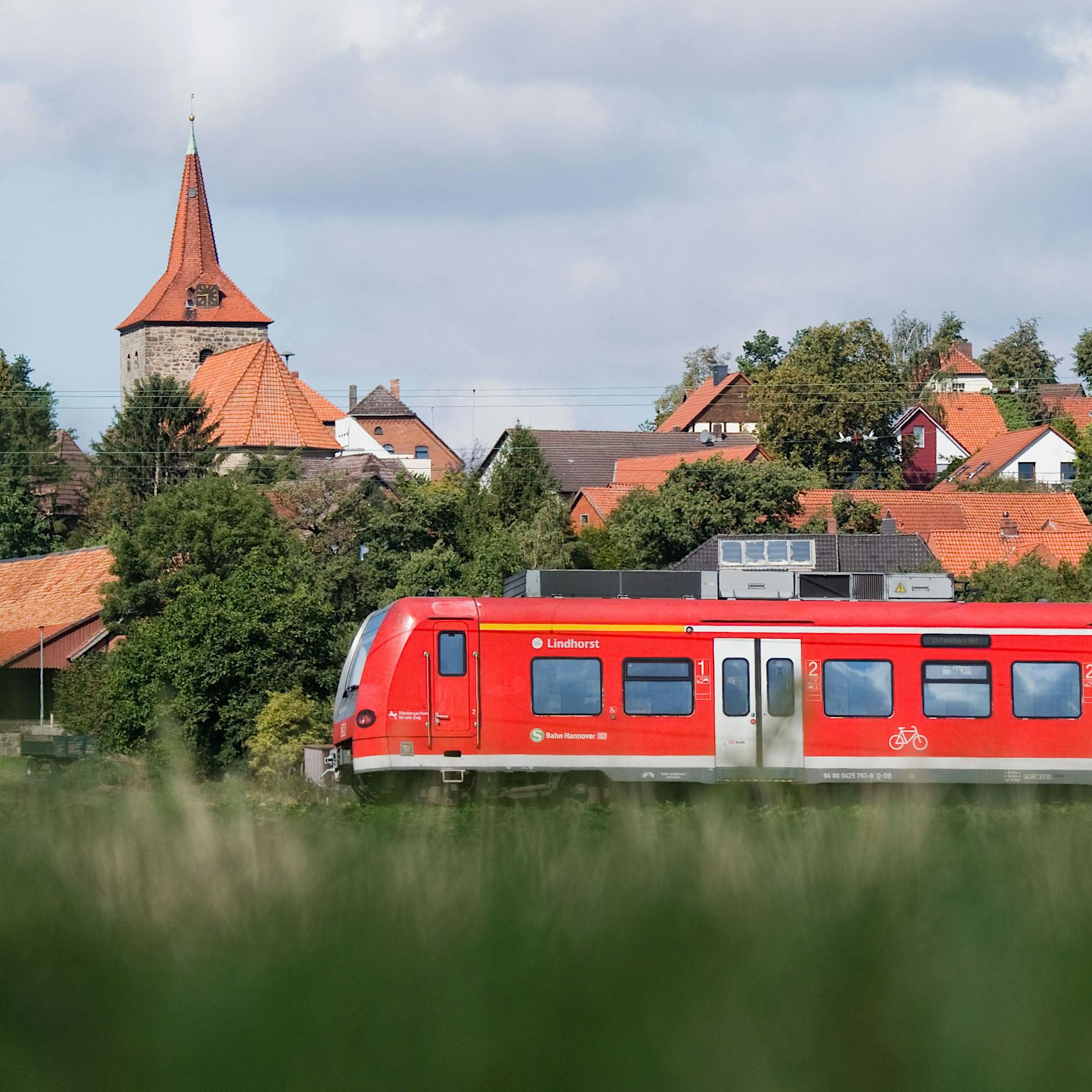 Volle Züge auf Reisen mit 9-Euro-Ticket? Bahn hat „keinen blassen Schimmer“