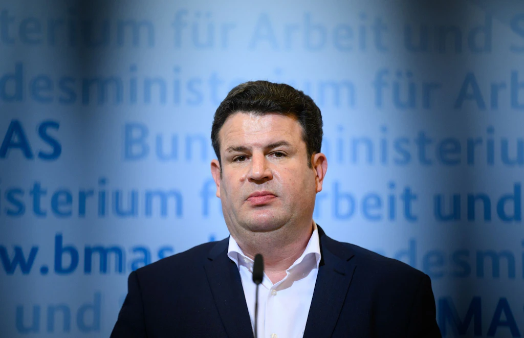 Ampel-Streit um Klimageld: Arbeitsminister Heil will Gering- und Normalverdiener entlasten, die FDP auch die Superreichen!