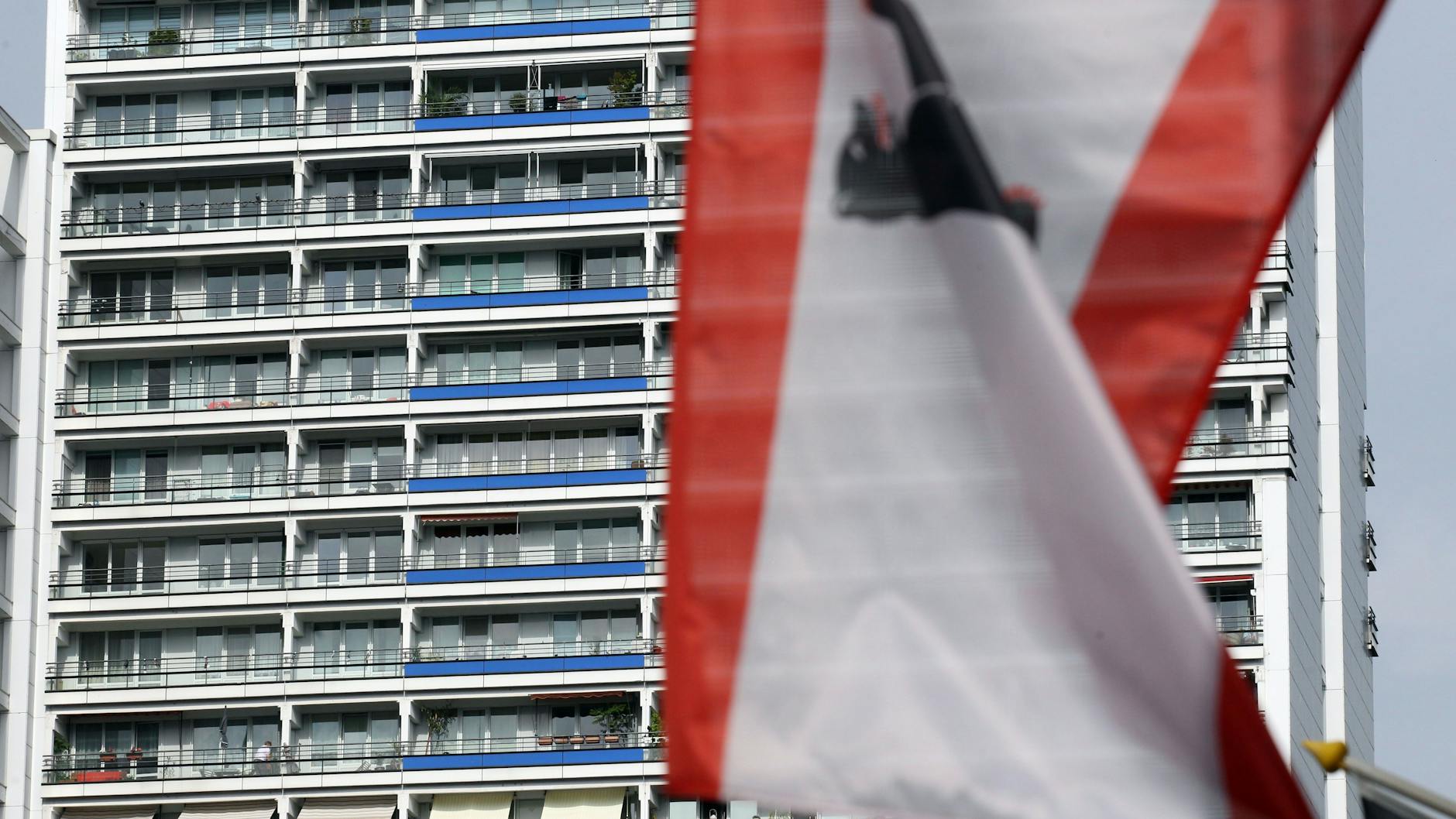 Ein Wohnblock in Berlins Innenstadt (Symbolbild)