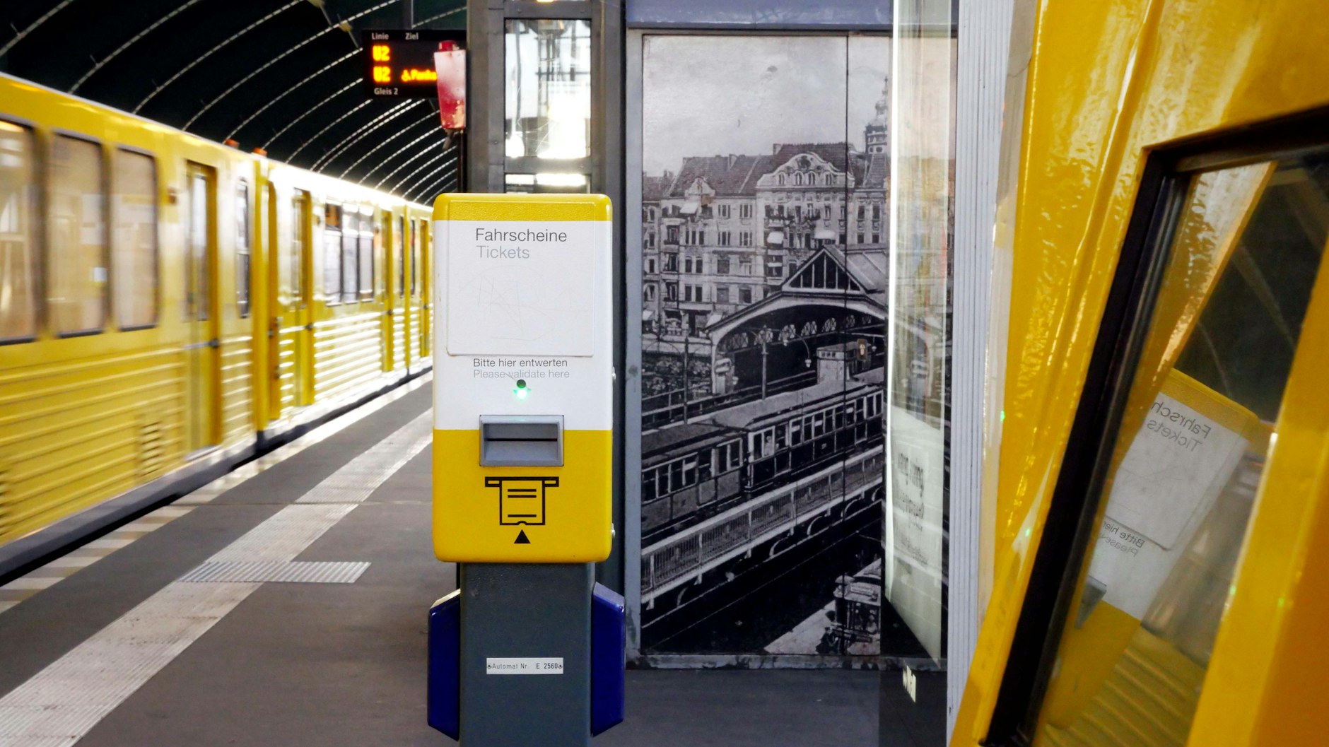 Nach dem Aktionszeitraum mit dem 9-Euro-Ticket könnten Fahrpreiserhöhungen drohen, glaubt der Verband Deutscher Verkehrsunternehmen (Symbolbild).