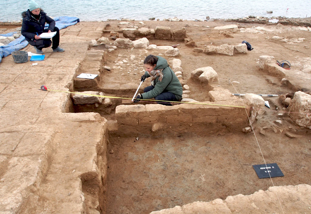 Mosul-Stausee gibt 3.400 Jahre alte Stadt frei
