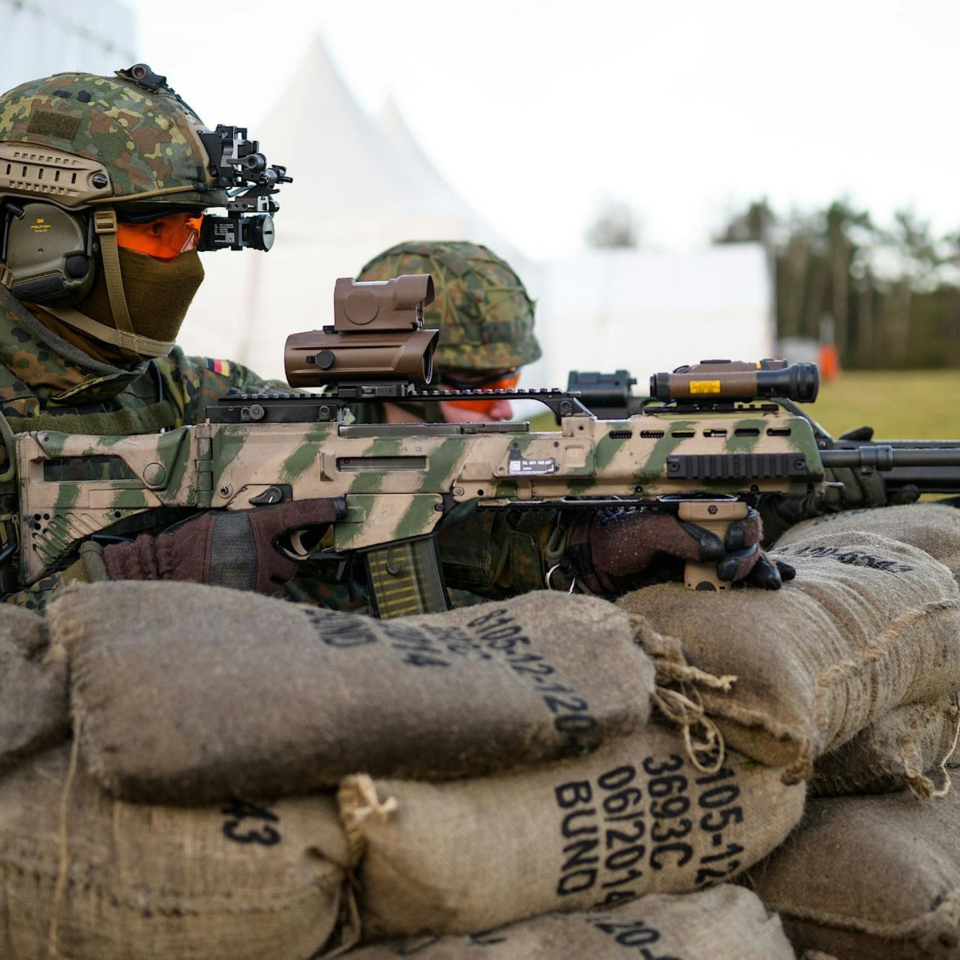 Durchbruch: Regierung einigt sich mit Union auf Bundeswehr-Sondervermögen