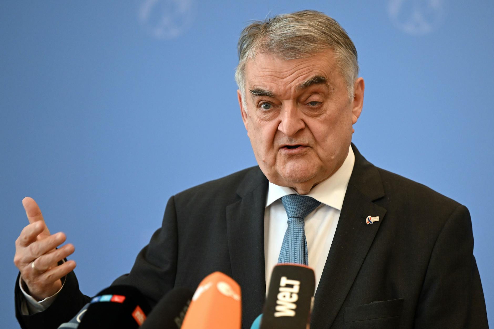 Herbert Reul, Innenminister von Nordrhein-Westfalen: Datenschutz behindert Ermittlungen.